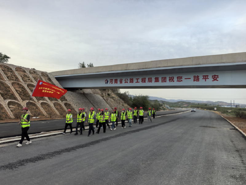 1744879365008.png 03290e0f-44af-457b-93a7-3dd750ecf2eb.png